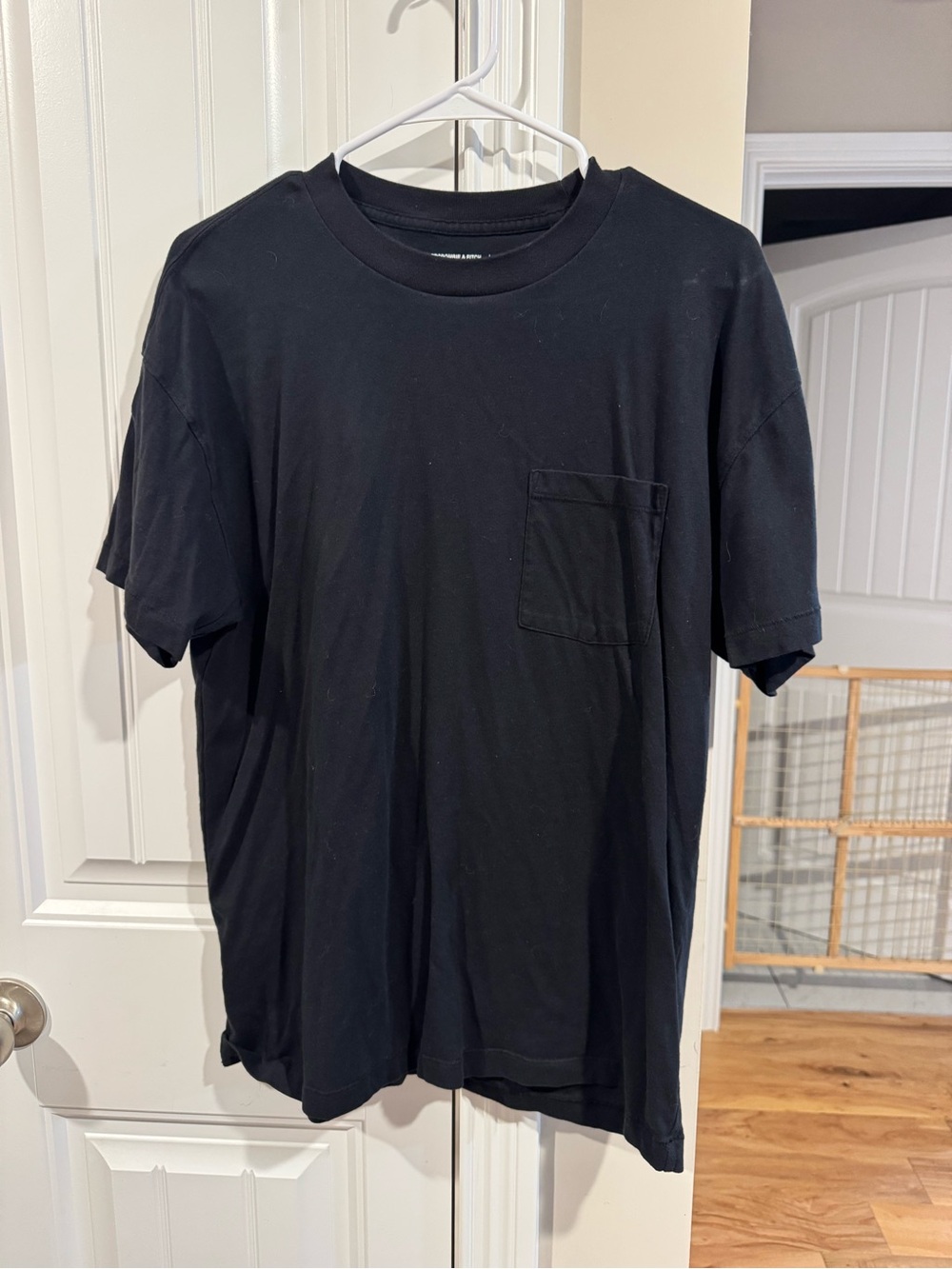 Abercrombie and Fitch Men’s Soft Essential Black Pocket T-Shirt